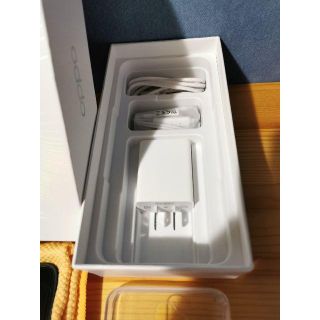 OPPO A5 2020 グリーン ほぼ新品 4カメラSIMフリー4キャリア対応