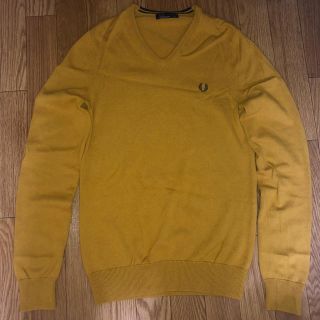 フレッドペリー(FRED PERRY)のフレッドペリー　ニット　セーター　Vネック　イエロー　黄色　XS(ニット/セーター)