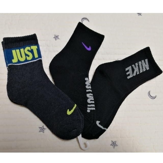 NIKE(ナイキ)のナイキNIKE　靴下ソックス　18〜22cm キッズ/ベビー/マタニティのこども用ファッション小物(靴下/タイツ)の商品写真