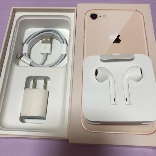 アイフォーン(iPhone)のiPhone 8 純正 イヤホン・アダプター・充電器　正規品 (ヘッドフォン/イヤフォン)