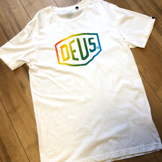 デウスエクスマキナ(Deus ex Machina)のDEUS deus デウス メンズ　Tシャツ ティシャツ　レインボー(Tシャツ/カットソー(半袖/袖なし))