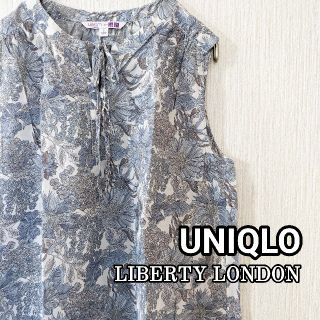 ユニクロ(UNIQLO)の美品　LIBERTY LONDON for UNIQLO ユニクロ　花柄トップス(シャツ/ブラウス(半袖/袖なし))