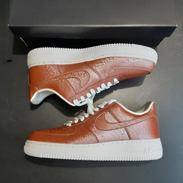 NIKE(ナイキ)の送込 28.5cm NIKE AIR FORCE 1 QS メンズの靴/シューズ(スニーカー)の商品写真