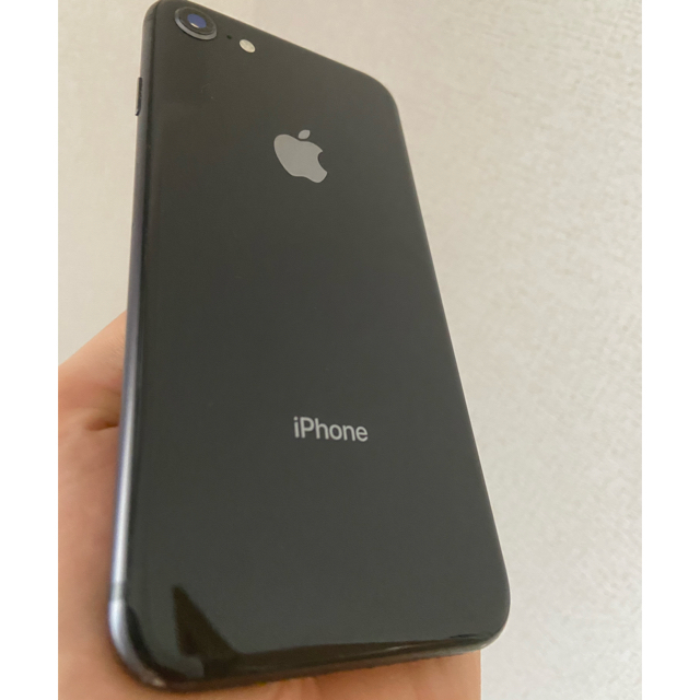 新品ケーブル付き　iPhone 8 Space Gray 64 GB au