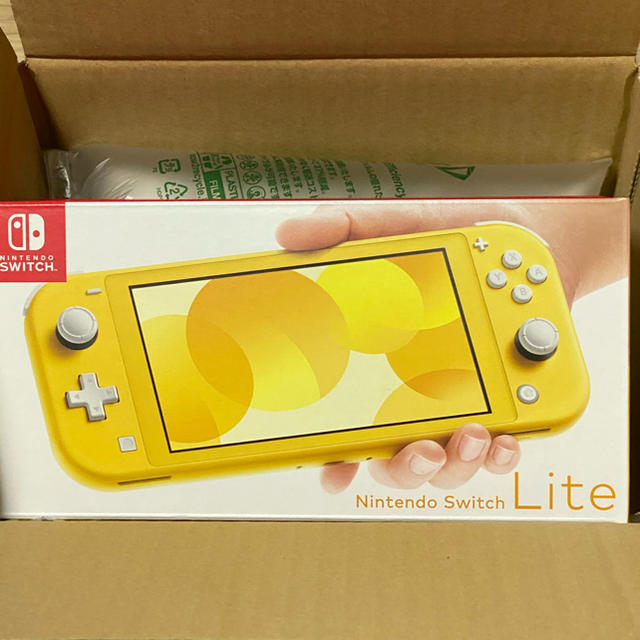 任天堂Switch Light イエロー