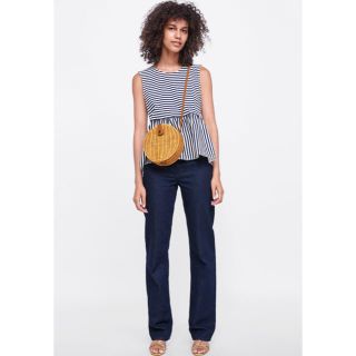 ザラ(ZARA)のZara 裾フリル付きトップス(カットソー(半袖/袖なし))