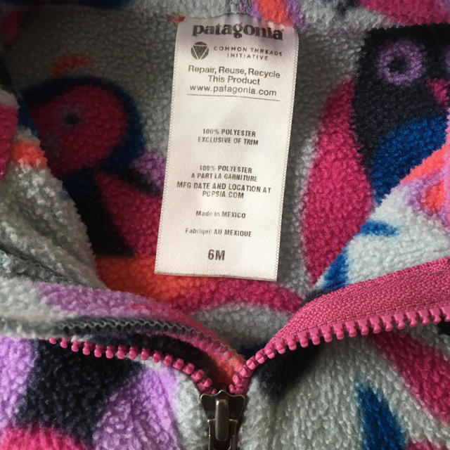 patagonia(パタゴニア)のPatagonia フリース　ベビー　キッズ キッズ/ベビー/マタニティのキッズ服女の子用(90cm~)(ジャケット/上着)の商品写真