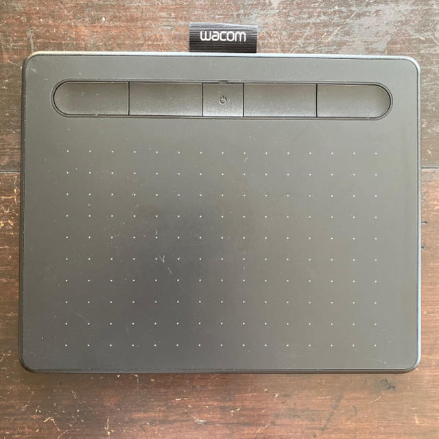 Wacom(ワコム)のwacom intuos small ワイヤレス ブラック スマホ/家電/カメラのPC/タブレット(PC周辺機器)の商品写真