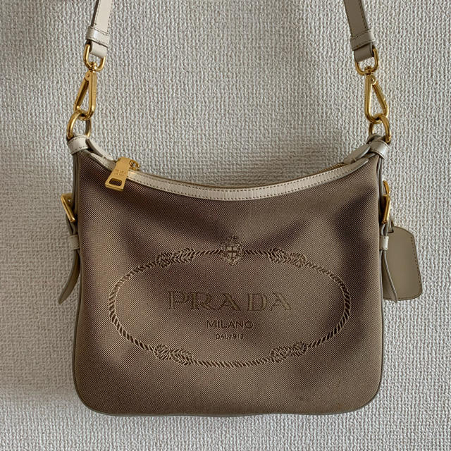 最大5万円OFFクーポン! 専用 PRADA ジャガード ショルダーバッグ 5330
