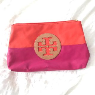 トリーバーチ(Tory Burch)のお洋服の差し色に！！(クラッチバッグ)