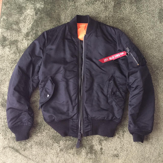 ALPHA INDUSTRIES(アルファインダストリーズ)のアルファ MA-1 M 美品 20004-201 リバーシブル  メンズのジャケット/アウター(フライトジャケット)の商品写真