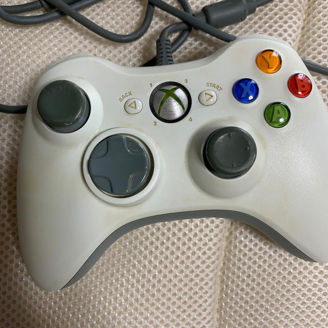 Xbox360(エックスボックス360)のxbox360 コントローラー エンタメ/ホビーのゲームソフト/ゲーム機本体(家庭用ゲーム機本体)の商品写真