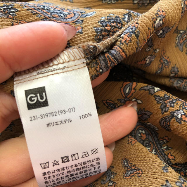 GU(ジーユー)のななさま専用・GU・ジーユー・ペイズリープリントワンピース レディースのワンピース(ロングワンピース/マキシワンピース)の商品写真