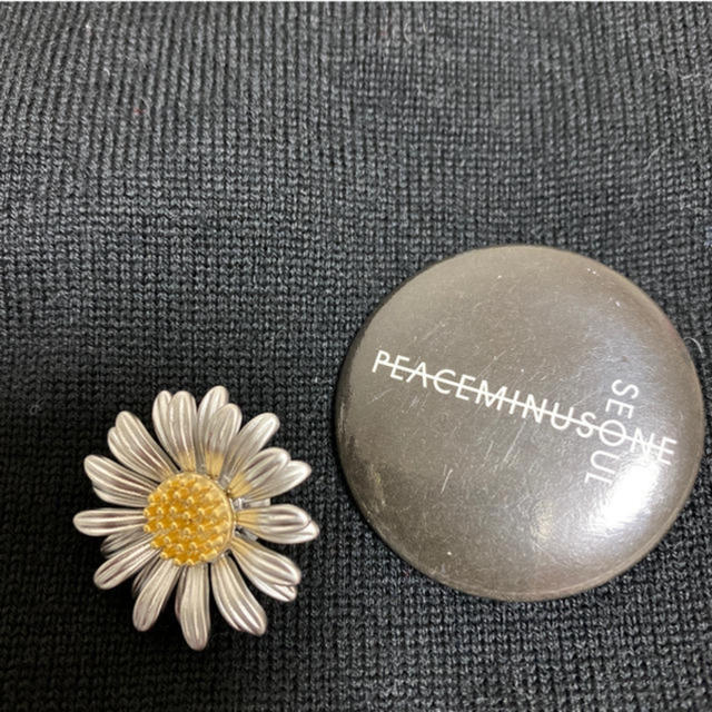 Peaceminusone 即購入不可 マーガレット デイジー ガーベラ ピンバッチの通販 By Baby ピースマイナスワンならラクマ