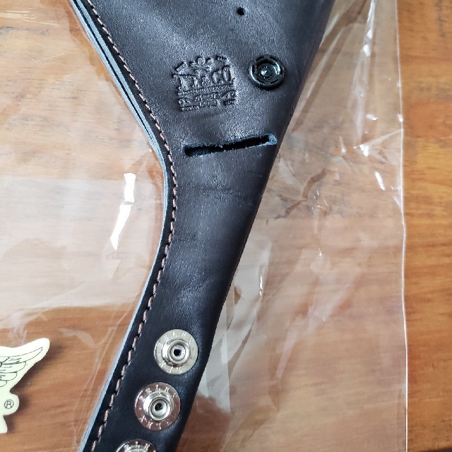 TT&CO イヤーカバー 黒革 ブラック レザー 新品未使用の通販 by TT&CO イヤーカバー 黒革 ブラック レザー 新品未使用の通販 by