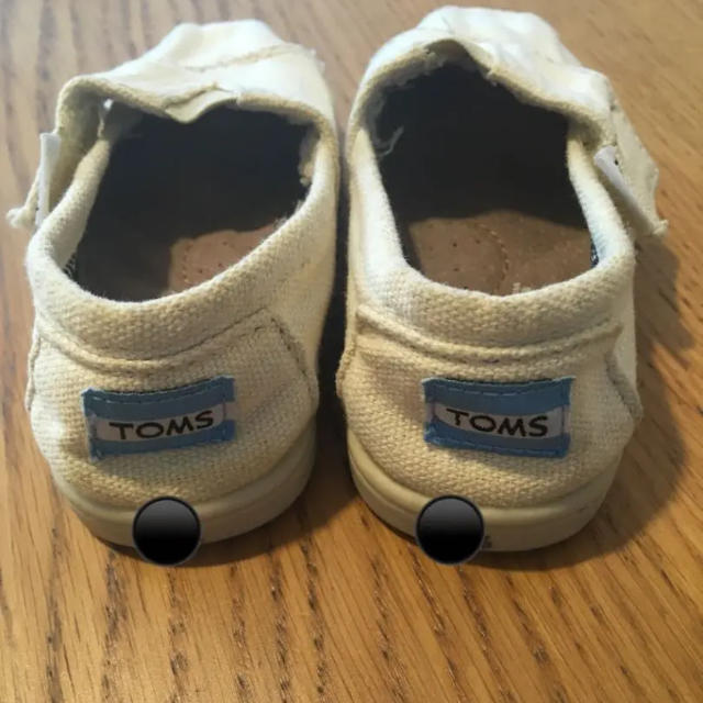 TOMS(トムズ)のTOMS キッズスリッポン   キッズ/ベビー/マタニティのベビー靴/シューズ(~14cm)(スリッポン)の商品写真