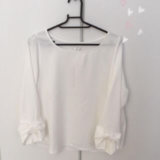 アベイル(Avail)の♡完売新品リボン袖ブラウス♡(シャツ/ブラウス(長袖/七分))