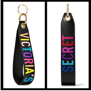 ヴィクトリアズシークレット(Victoria's Secret)のVS Rainbow Wrist Strap Key Fob Charm(キーホルダー)