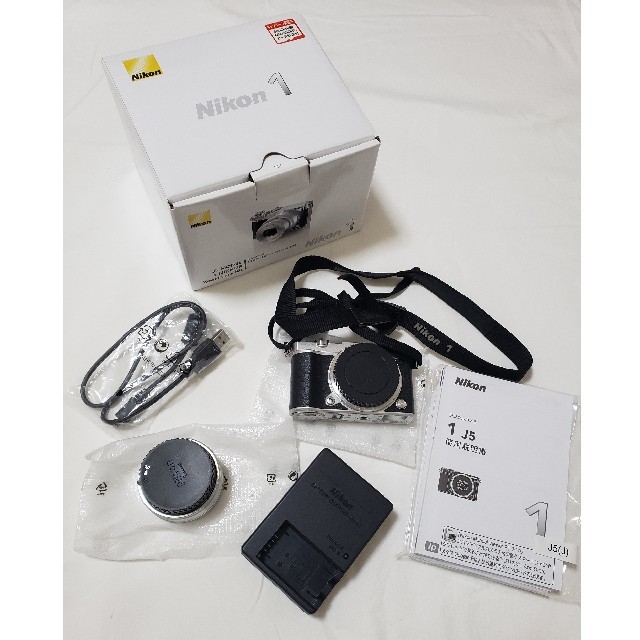 Nikon(ニコン)のNikon デジタル一眼レフカメラ J5モデル スマホ/家電/カメラのカメラ(デジタル一眼)の商品写真
