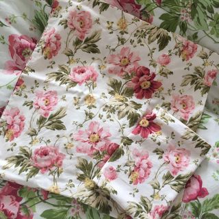 ローラアシュレイ(LAURA ASHLEY)のLAURA ASHLEY クッションカバー(クッションカバー)