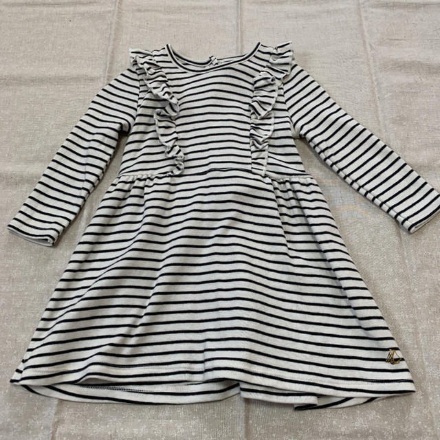 PETIT BATEAU(プチバトー)のボーダーワンピース　プチバトー　12m74センチ キッズ/ベビー/マタニティのベビー服(~85cm)(ワンピース)の商品写真