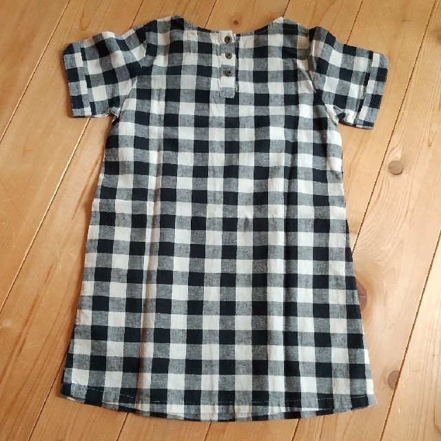 新品、タグ付キッズワンピース サイズ110 キッズ/ベビー/マタニティのキッズ服女の子用(90cm~)(ワンピース)の商品写真