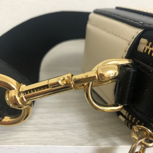 MARC JACOBS(マークジェイコブス)のMARCJACOBS snapshot  レディースのバッグ(ショルダーバッグ)の商品写真