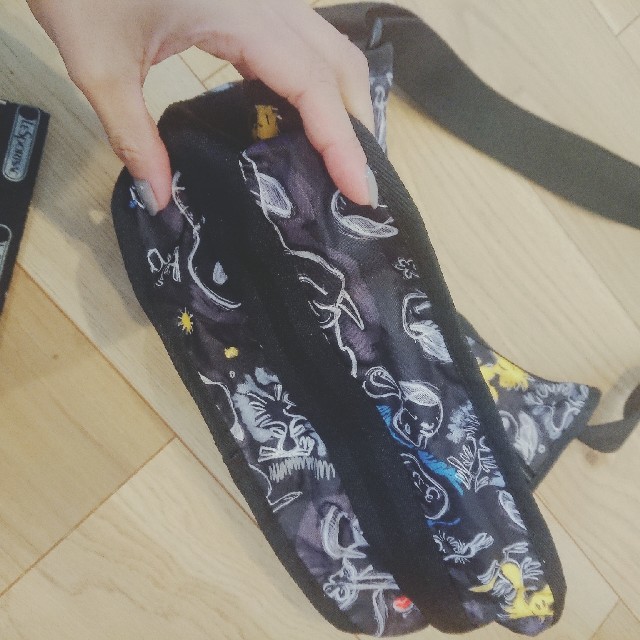 LeSportsac(レスポートサック)のLeSportsac スヌーピー ショルダー＆ポーチset レディースのバッグ(ショルダーバッグ)の商品写真