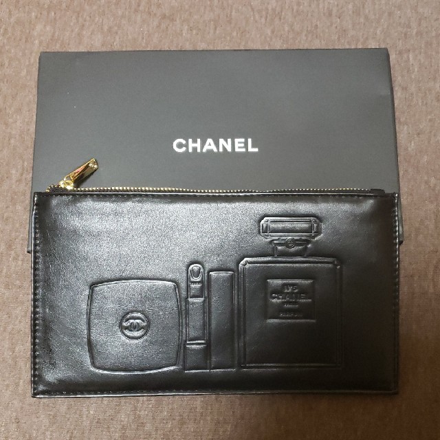 CHANEL(シャネル)のシャネルCHANEL　化粧ポーチ　非売品　本物 レディースのファッション小物(ポーチ)の商品写真