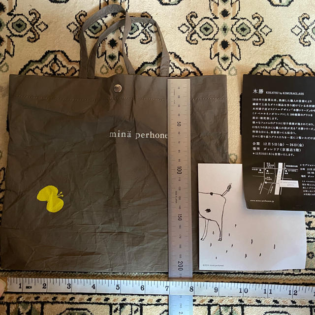 mina perhonen(ミナペルホネン)のミナペルホネン レディースのバッグ(ショップ袋)の商品写真