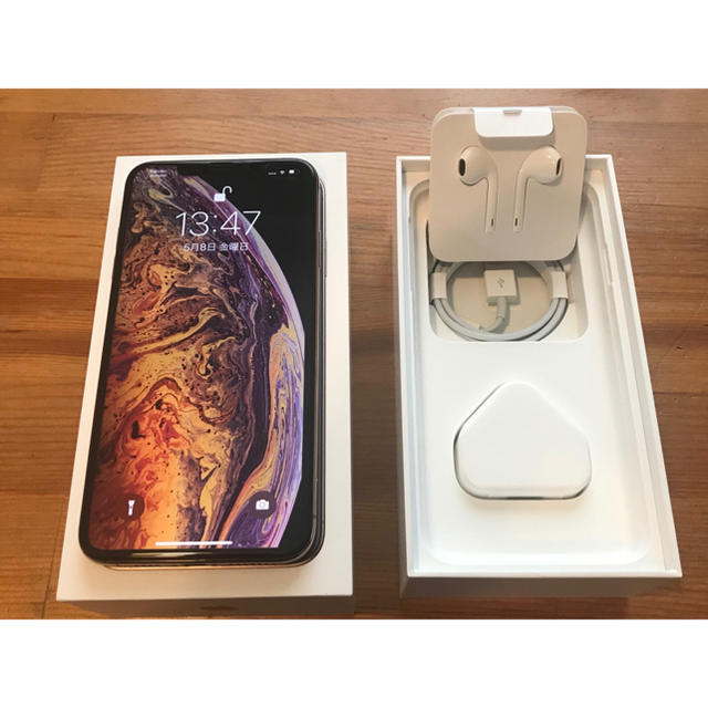 超美品 iPhone Xs Max 64GB 香港版 Model A2104