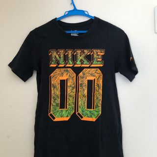 ナイキ(NIKE)のNIKE tシャツ(Tシャツ/カットソー(半袖/袖なし))