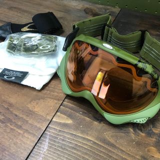 オークリー(Oakley)のOAKLEY ゴーグル　スキー　スノーボード(ウエア/装備)