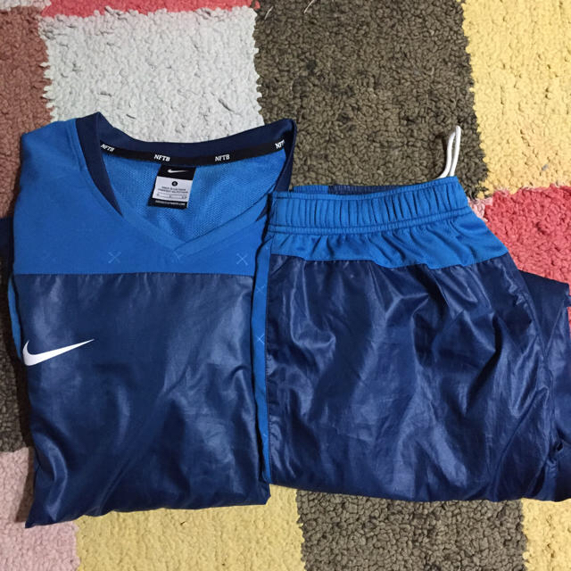 NIKE(ナイキ)のNIKE NFTB ピステ 上下 スポーツ/アウトドアのサッカー/フットサル(その他)の商品写真