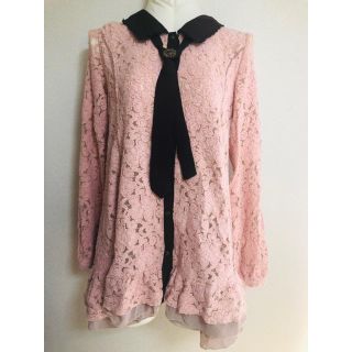 アクシーズファム(axes femme)の【美品】axes femme ネクタイ付きピンクの花柄レースチュニック(チュニック)