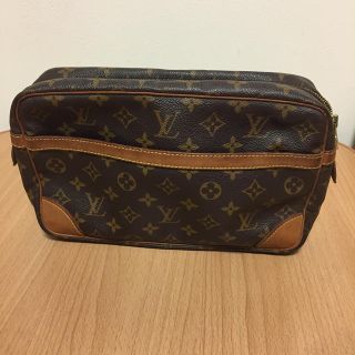 ルイヴィトン(LOUIS VUITTON)のヴィトンのセカンドバッグです。(セカンドバッグ/クラッチバッグ)