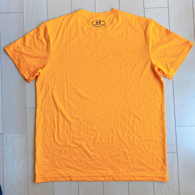 UNDER ARMOUR(アンダーアーマー)のアンダーアーマー　レディースTシャツ（size LG） レディースのトップス(Tシャツ(半袖/袖なし))の商品写真