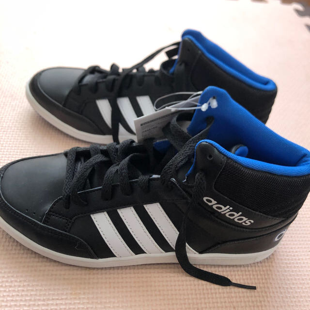 adidas(アディダス)のmaruchi様専用★アディダスネオ　ハイカットスニーカー24.5　F99521 レディースの靴/シューズ(スニーカー)の商品写真