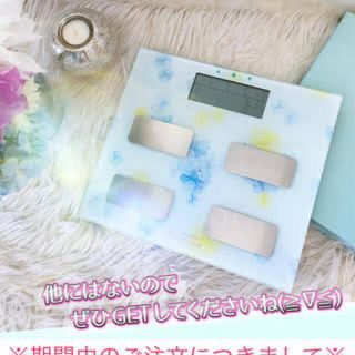 ミシェルマカロン(michellMacaron)のmichellMacaron♡新品未使用 体重計 ヘルスメーター ノベルティー(体重計/体脂肪計)