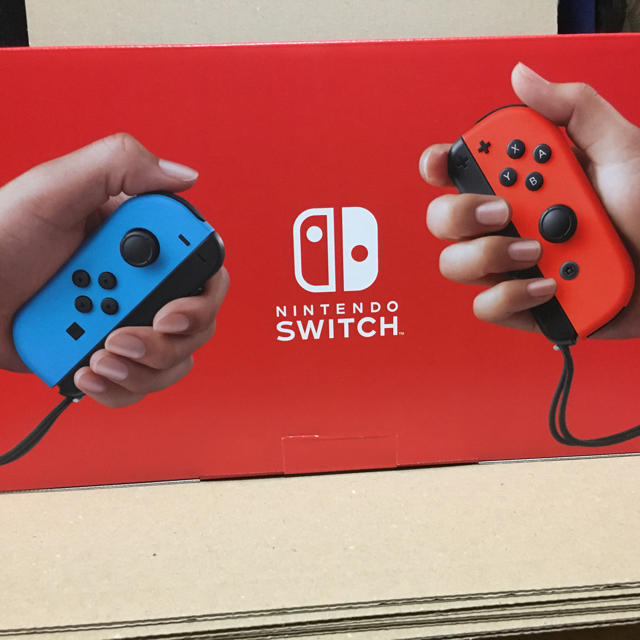 新品未開封　新型　Nintendo Switch ネオンブルー/(R) ネオ