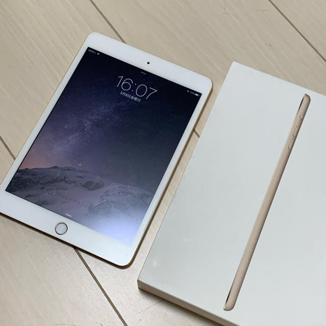 良品 iPad mini 3 16GB セルラー docomo ドコモ