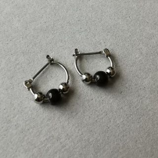 ピアス(ピアス)