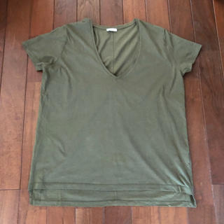 ザラ(ZARA)のZARA   レディース　Tシャツ　Ｖネック　Lサイズ(Tシャツ(半袖/袖なし))