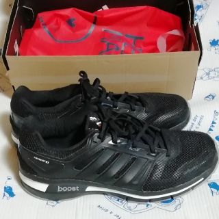 アディダス(adidas)のadidasスニーカー(スニーカー)