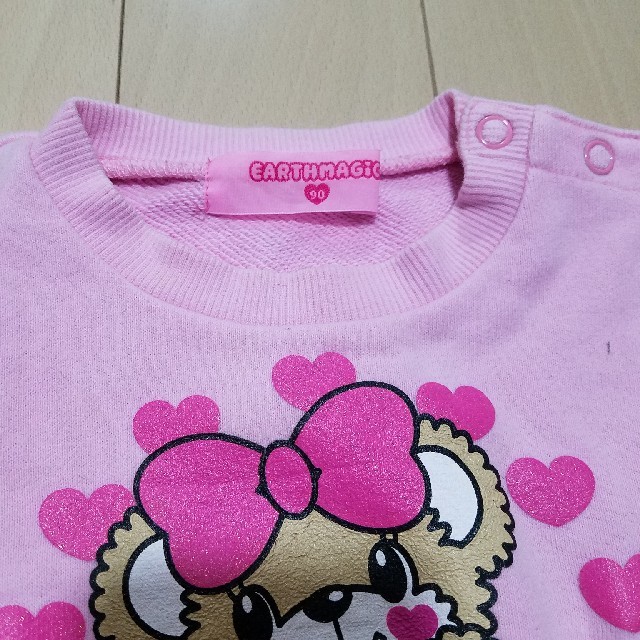 EARTHMAGIC(アースマジック)のラブマフィー　薄手トレーナー キッズ/ベビー/マタニティのキッズ服女の子用(90cm~)(Tシャツ/カットソー)の商品写真