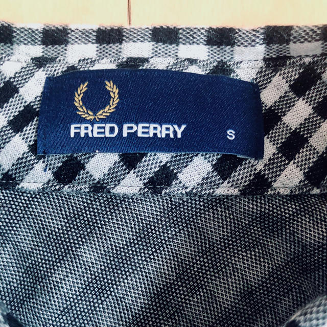 FRED PERRY 半袖シャツ【4連休限定値下げ】 1