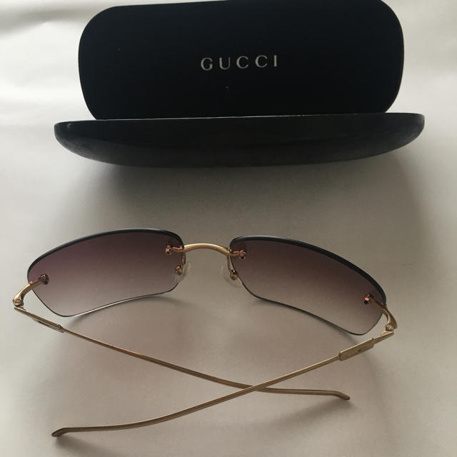 Gucci(グッチ)のグッチ　サングラス レディースのファッション小物(サングラス/メガネ)の商品写真
