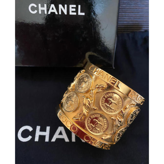 CHANEL    ヴィンテージバングル