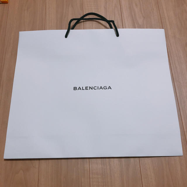 バレンシアガ　紙袋 ショップ袋　特大 | フリマアプリ ラクマ