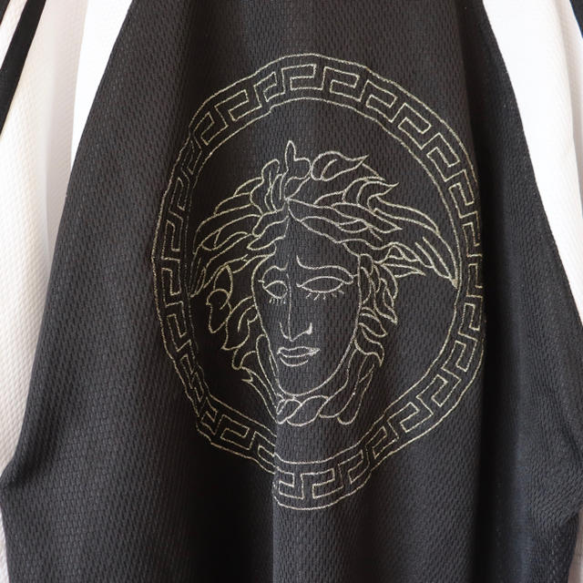 VERSACE(ヴェルサーチ)のヴィルサーチVersace フットボール　メッシュTシャツ　L メンズのトップス(Tシャツ/カットソー(半袖/袖なし))の商品写真